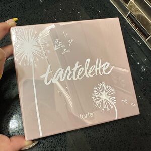 Tartellete juicy eyeshadow palette